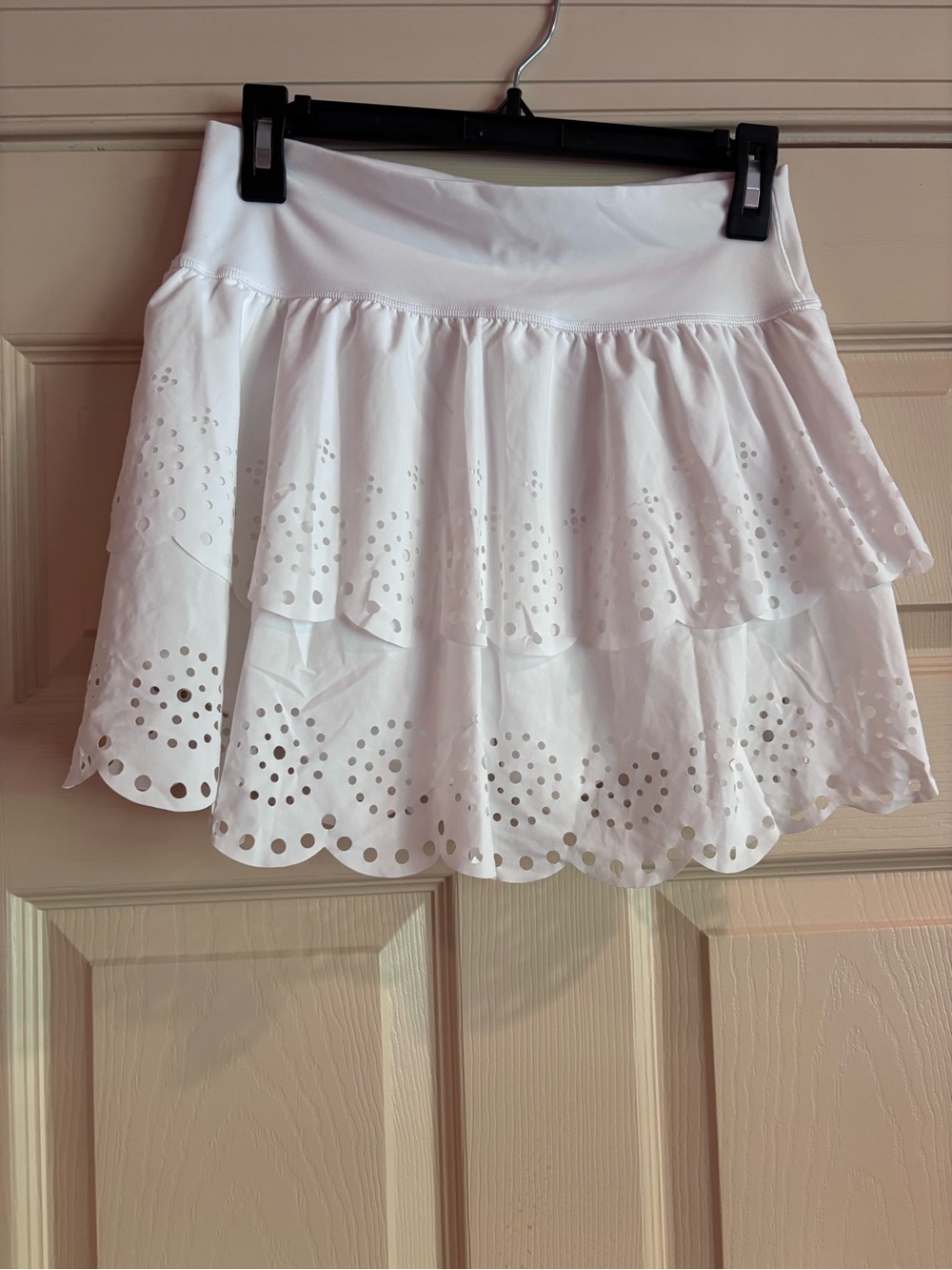 Offline by aerie White Eyelet Tiered Skort Athletic Fabric - Picture 4 of 6